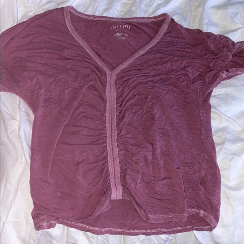 Short sleeved top (BUNDLE OF 3 FOR $10)